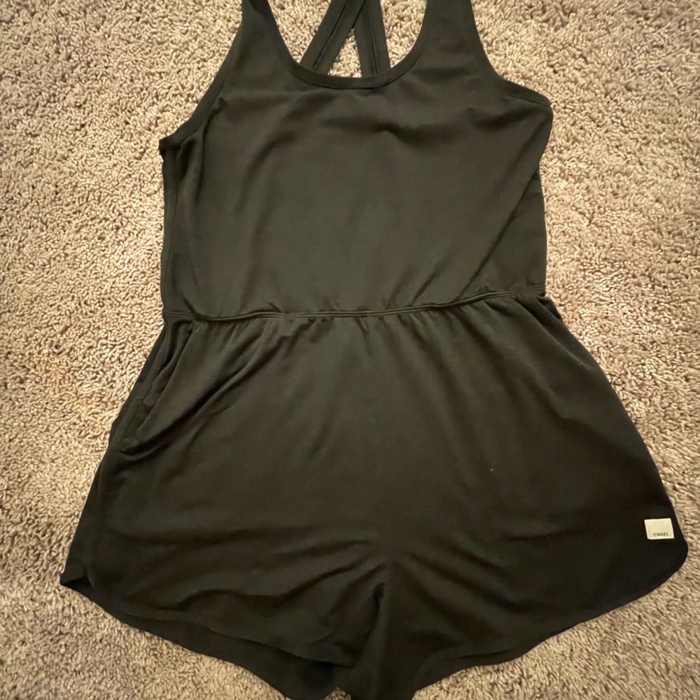 Vuori Black Apparel